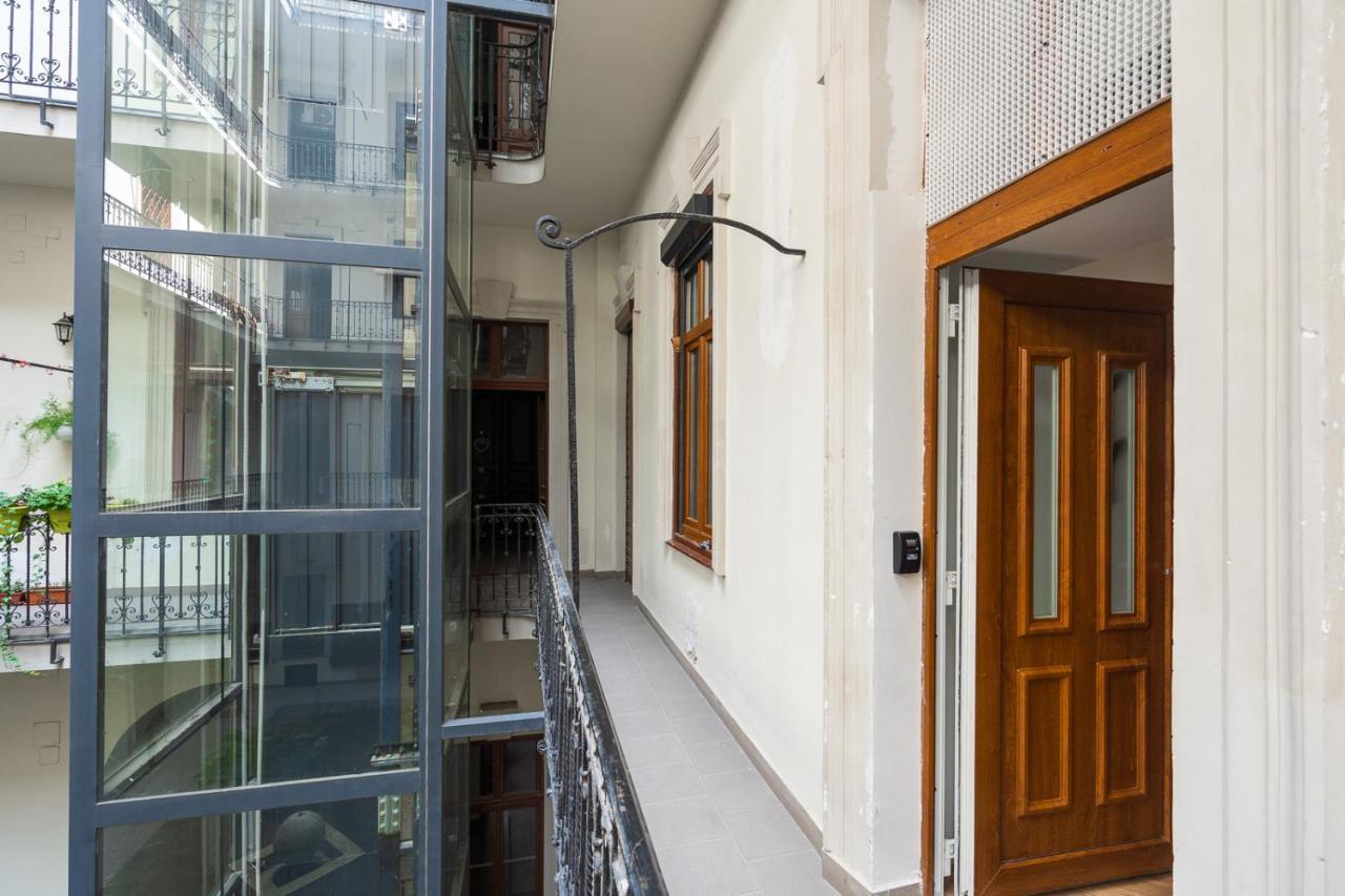 Luxury Peaceful Apartment By The St Stephen'S Basilica Budapešť Exteriér fotografie